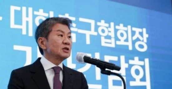 韩国足协主席自费奖金 8强捐30亿