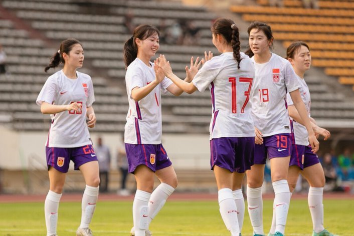 明日之星女子组：中国U17女足5-0皇马U17女足，方珍珠戴帽