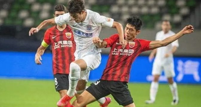 米内罗经纪人1个月前曾表示，申花为争足协杯冠军坚决不放人